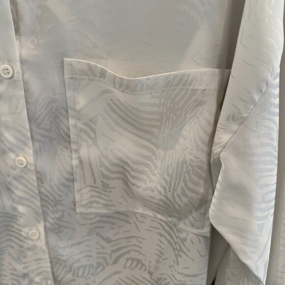 VICI White Satin Jacquard Button Down Blouse Women’s Size M - Picture 4 of 7